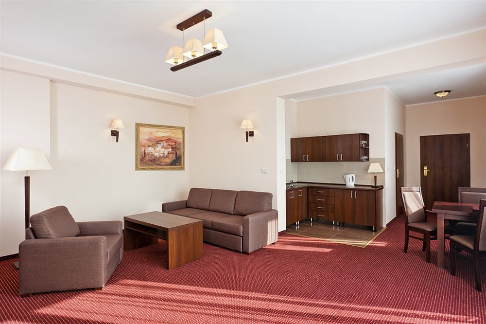 Jasek Premium Hotel Wroclaw Exterior photo