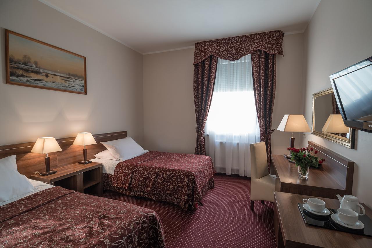 Jasek Premium Hotel Wroclaw Exterior photo