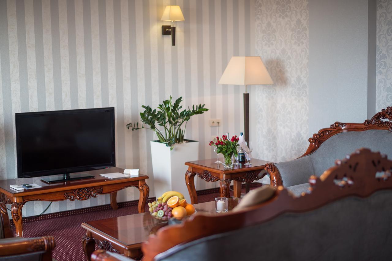 Jasek Premium Hotel Wroclaw Exterior photo